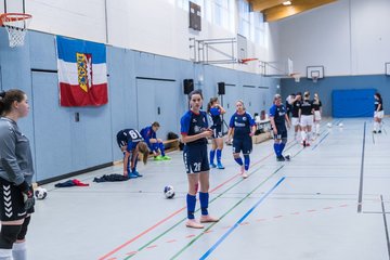 Bild 52 - F Loewinnen Hallen Cup
